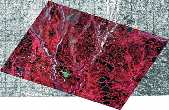 Рис. 2. Космический снимок SPOT-4, совмещенный с топографической картой